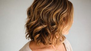 Après 50 ans, ces 3 coupes de cheveux font mamie selon les coiffeurs, même sans un seul cheveu gris