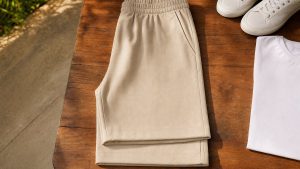 Ce jogging Kiabi à 27,10 euros remplace le legging au quotidien grâce à sa coupe droite et sa taille élastiquée