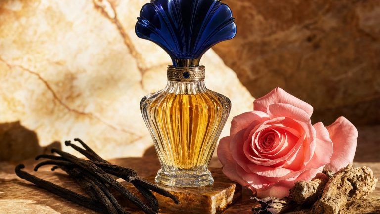 Créé en 1921, le parfum Guerlain porté par Brigitte Bardot reste un best-seller un siècle plus tard