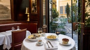 Fashion Week de Milan : les 5 restaurants où Gigi Hadid, Kendall Jenner et Bella Hadid posent leur sac entre deux défilés