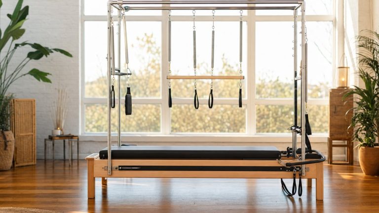 Le Cadillac Pilates arrive à Paris chez Snake & Twist à 50 euros la séance, dans 6 adresses de la capitale
