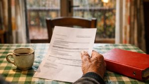 Il paie sa taxe foncière chaque automne près de Clermont-Ferrand : son voisin du même âge n'a plus reçu un seul avis depuis trois ans