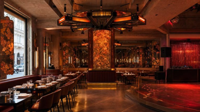 Le Poisson Volant ouvre dans le 11e arrondissement de Paris : un restaurant qui se transforme en club dès 23 heures
